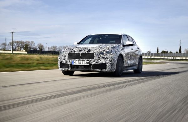 <br />
Новая «копейка» BMW: передний привод и самая мощная «четверка» в истории<br />
