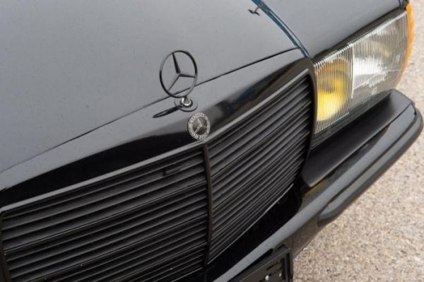 <br />
			Mercedes-AMG Wagon 1979 - Идеальный "слипер" (8 фото)