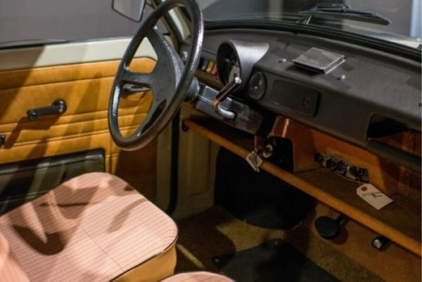 <br />
			Trabant 601 - народный автомобиль из ГДР (5 фото)