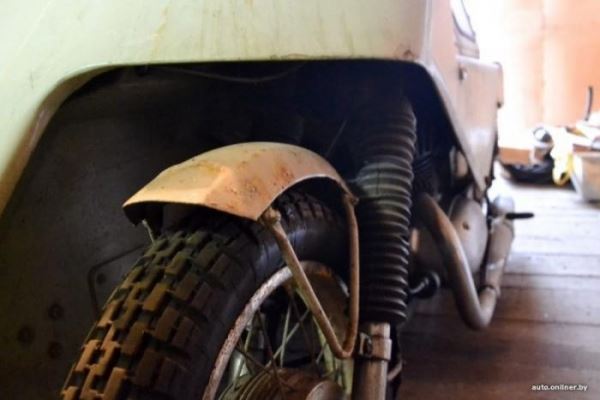 <br />
			В Минске обнаружили автомобильчик, сделанный из мотоцикла Jawa (21 фо