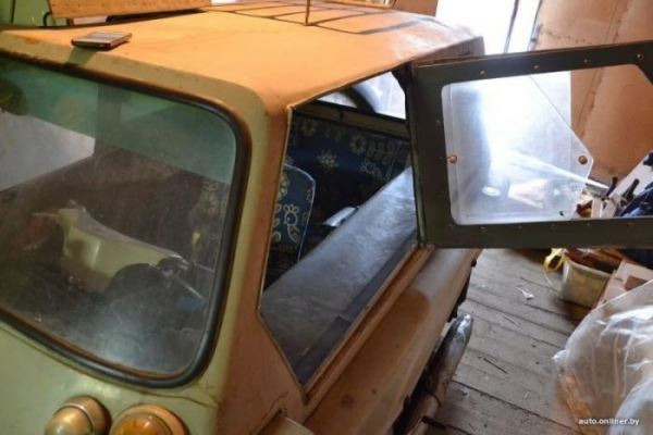 <br />
			В Минске обнаружили автомобильчик, сделанный из мотоцикла Jawa (21 фо