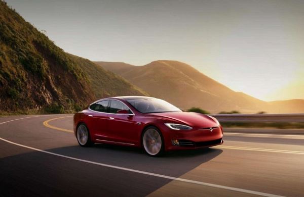 <br />
Tesla частично запустит производство на строящемся заводе в Шанхае к концу 2019 года<br />
